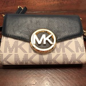 Michael Kors crossbody